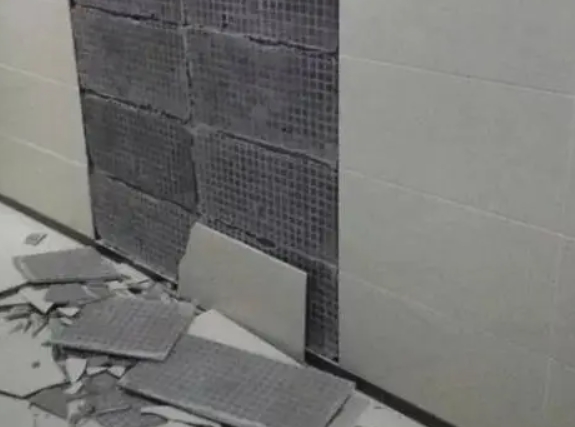 镇江市瓷砖空鼓维修公司分享下镇江市墙砖松动维修的知识